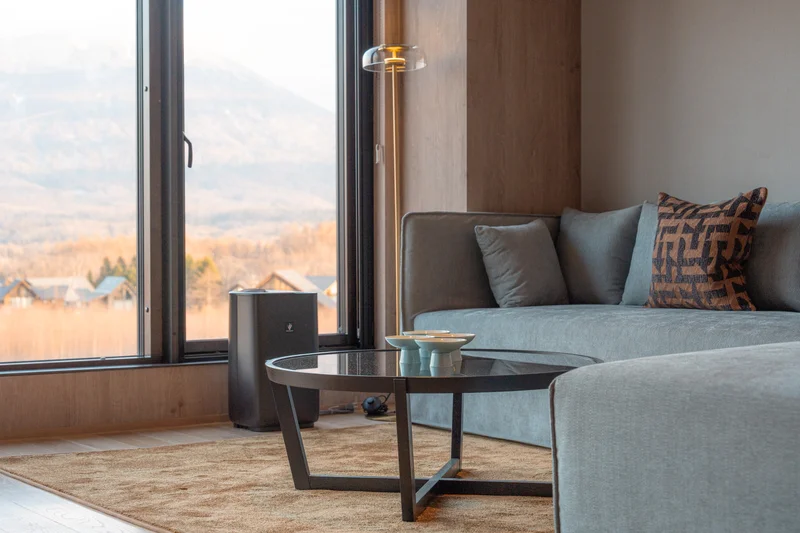 WEISS SUITE